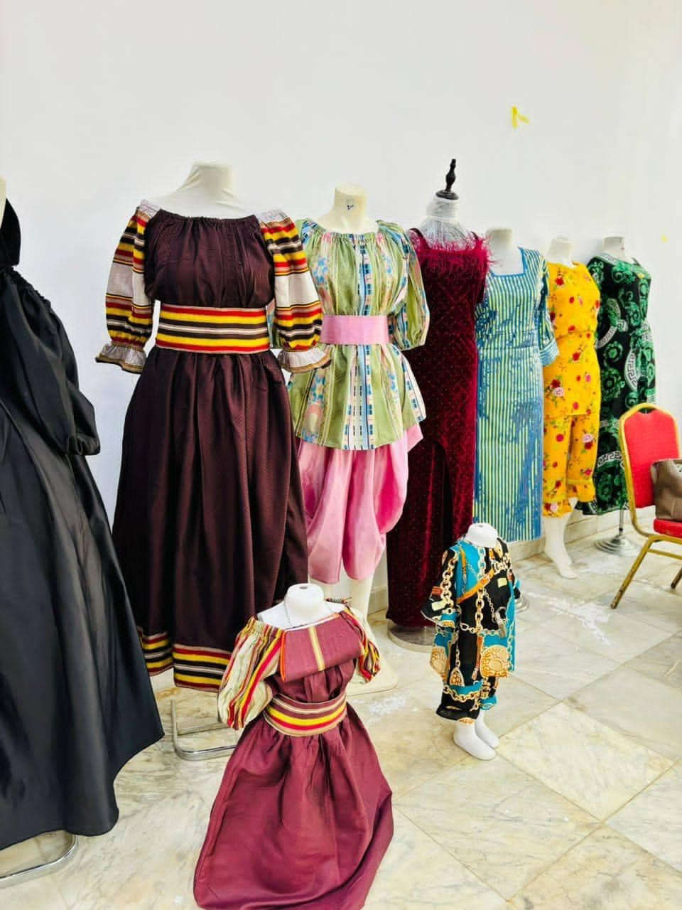 بازار مفتوح لدعم الحرف اليدوية تحت إشراف مكتب دعم وتمكين المرأة ببلدية أوباري