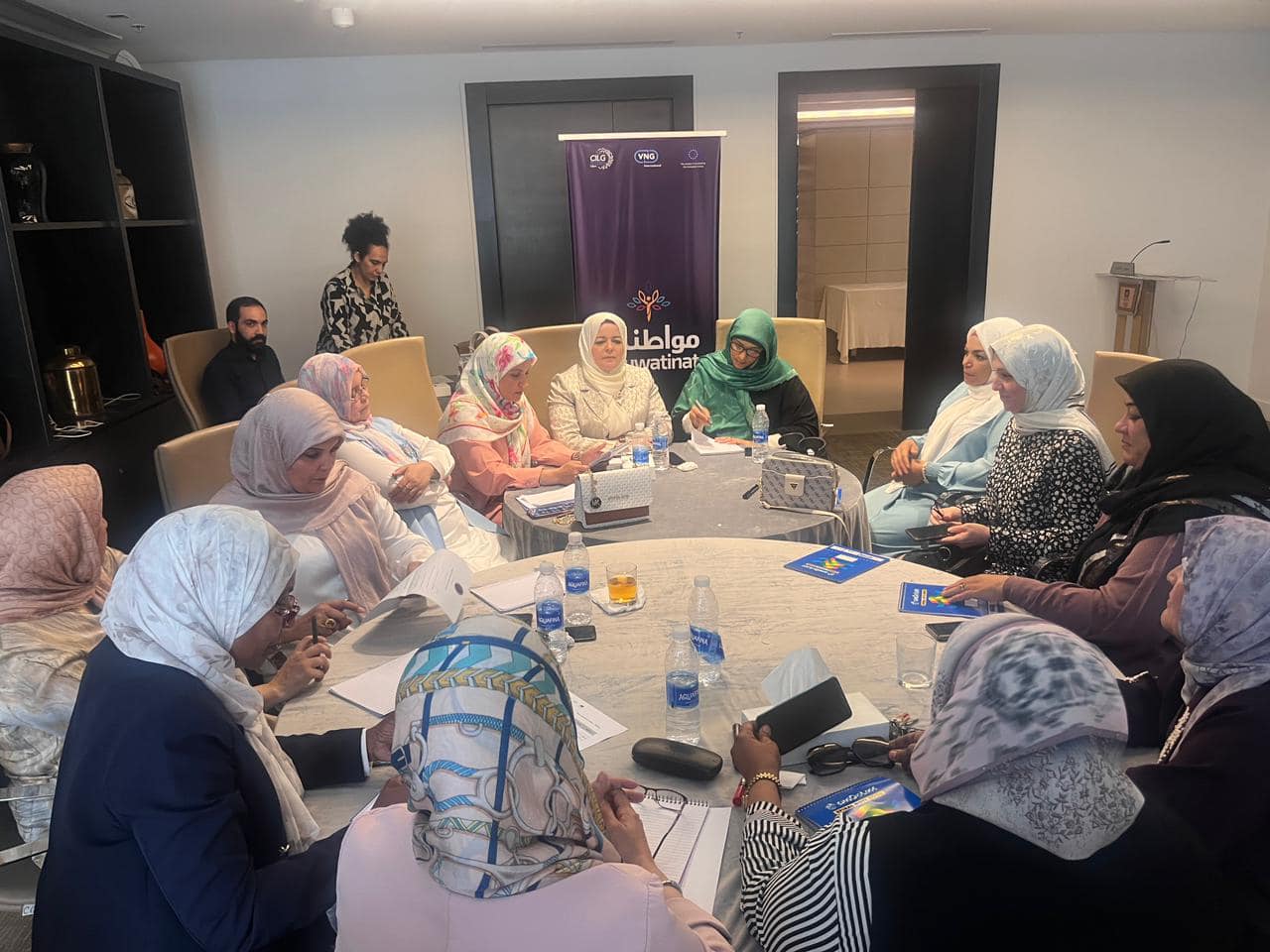 جلسة عمل حول "التمكين السياسي للمرأة" بين شبكة النساء المنتخبات ووزارة شؤون المرأة