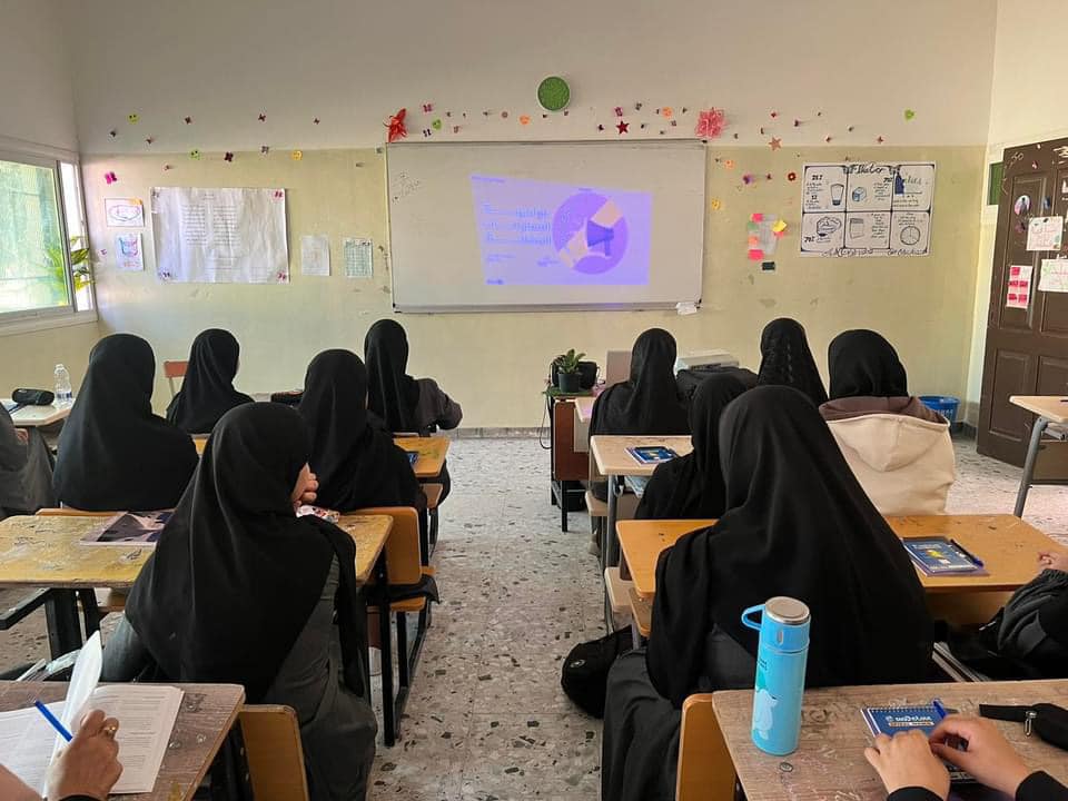 استمرار جلسات "مواجهة المعلومات المضللة" لطلبة الثانوية في جنزور